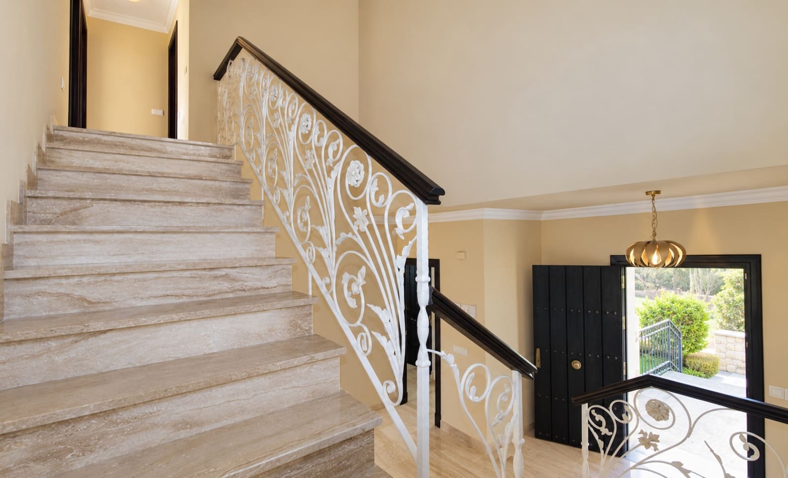 4 soveværelse Villa til salg i Guadalmina med swimmingpool garage - € 1.900.000 (Ref: 10166342)