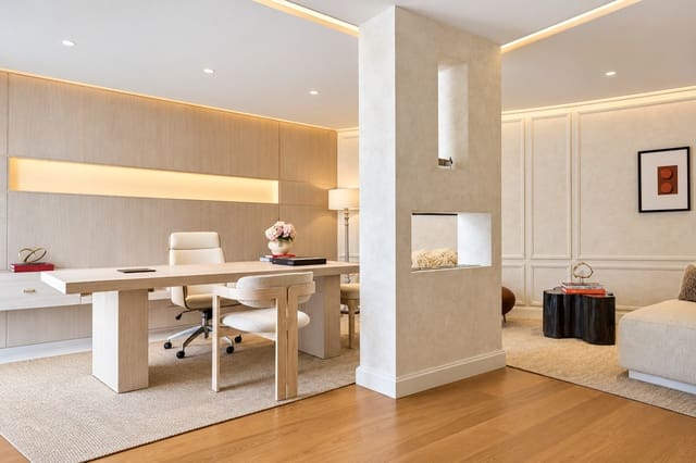 Büro zu verkaufen in Nueva Andalucia, Marbella - 1.750.000 € (Ref: 10186582)
