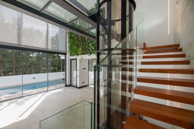 5 soveværelse Villa til salg i Golden Mile, Marbella med swimmingpool garage - € 4.995.000 (Ref: 6805410)