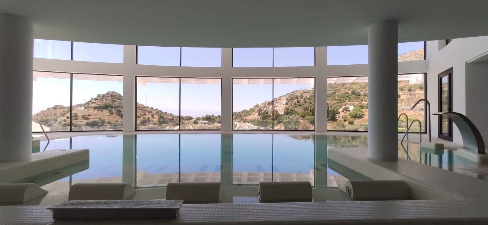 5 bedroom Villa for sale in Marbella with pool garage - € 4,500,000 (Ref: 7087840)