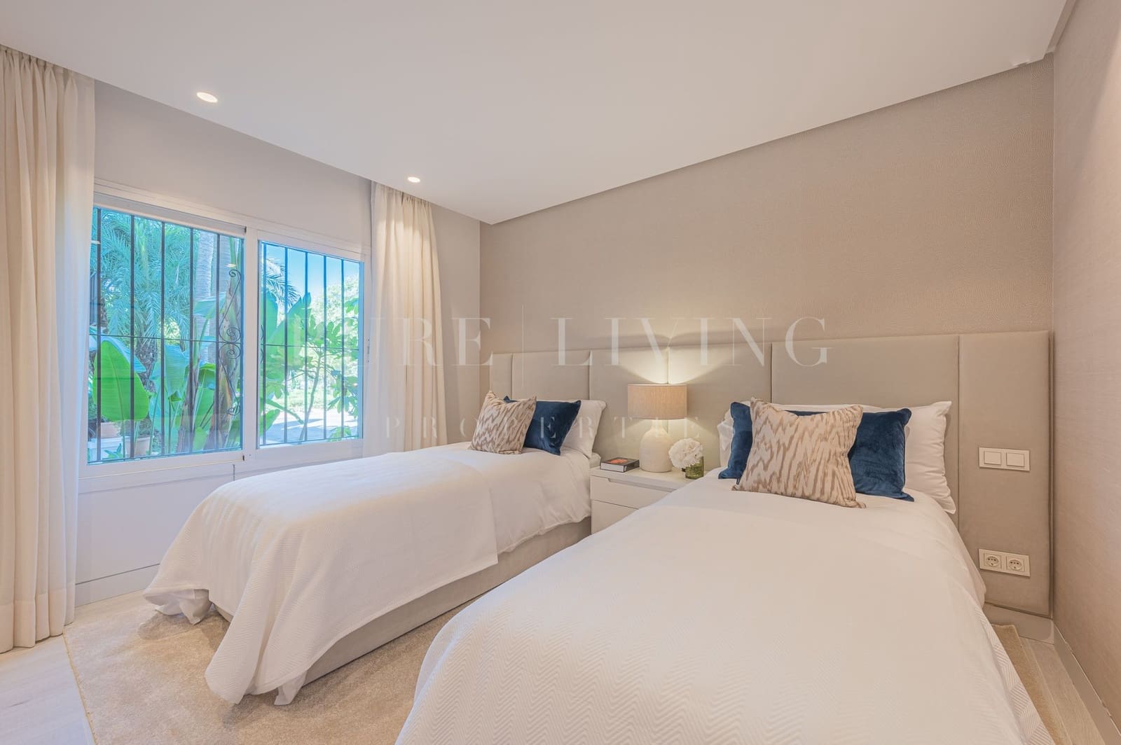 3 bedroom Apartment for sale in Marbella with pool garage - € 3,950,000 (Ref: 7099362)