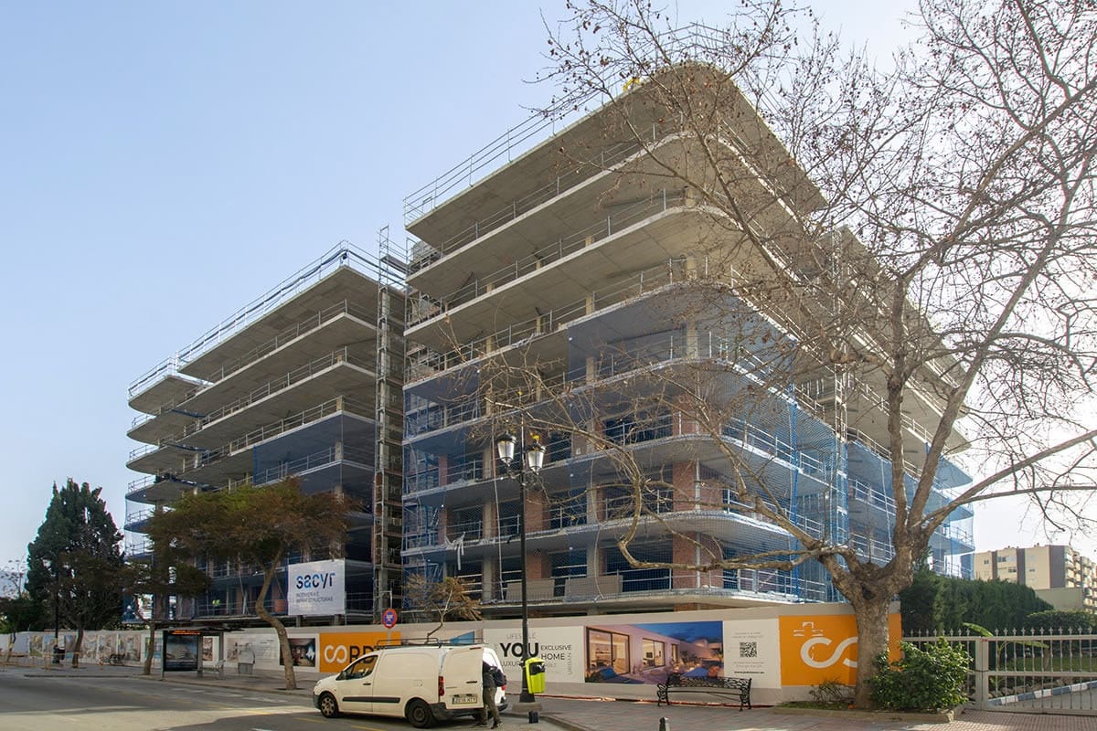 2 soverom Leilighet til salgs i Fuengirola med svømmebasseng garasje - € 659 500 (Ref: 7171405)