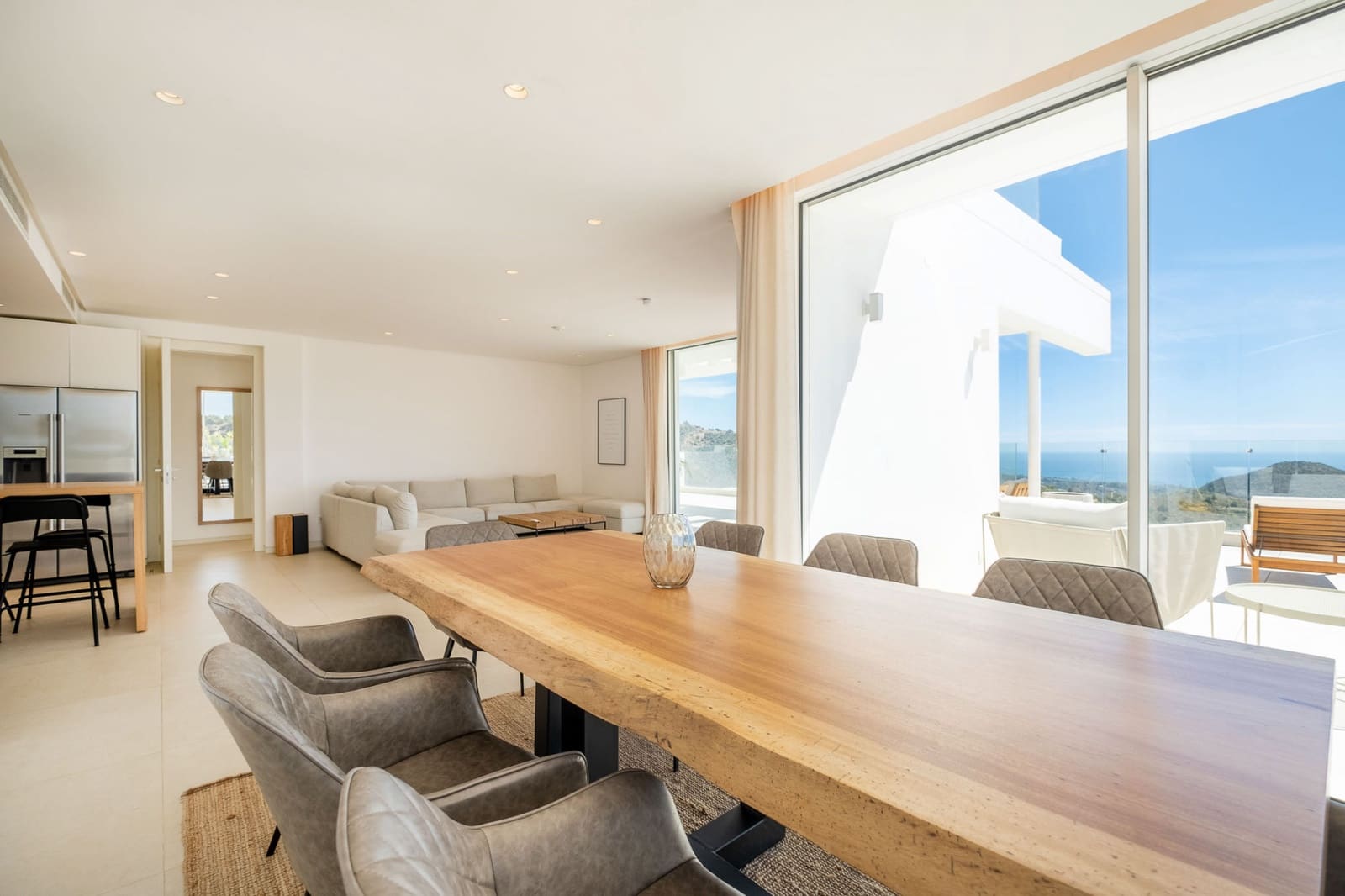 Ático de 3 habitaciones en Marbella en venta con piscina garaje - 1.950.000 € (Ref: 7213783)