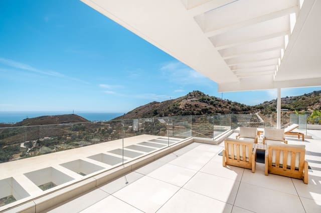 Ático de 3 habitaciones en Marbella en venta con piscina garaje - 1.950.000 € (Ref: 7213783)