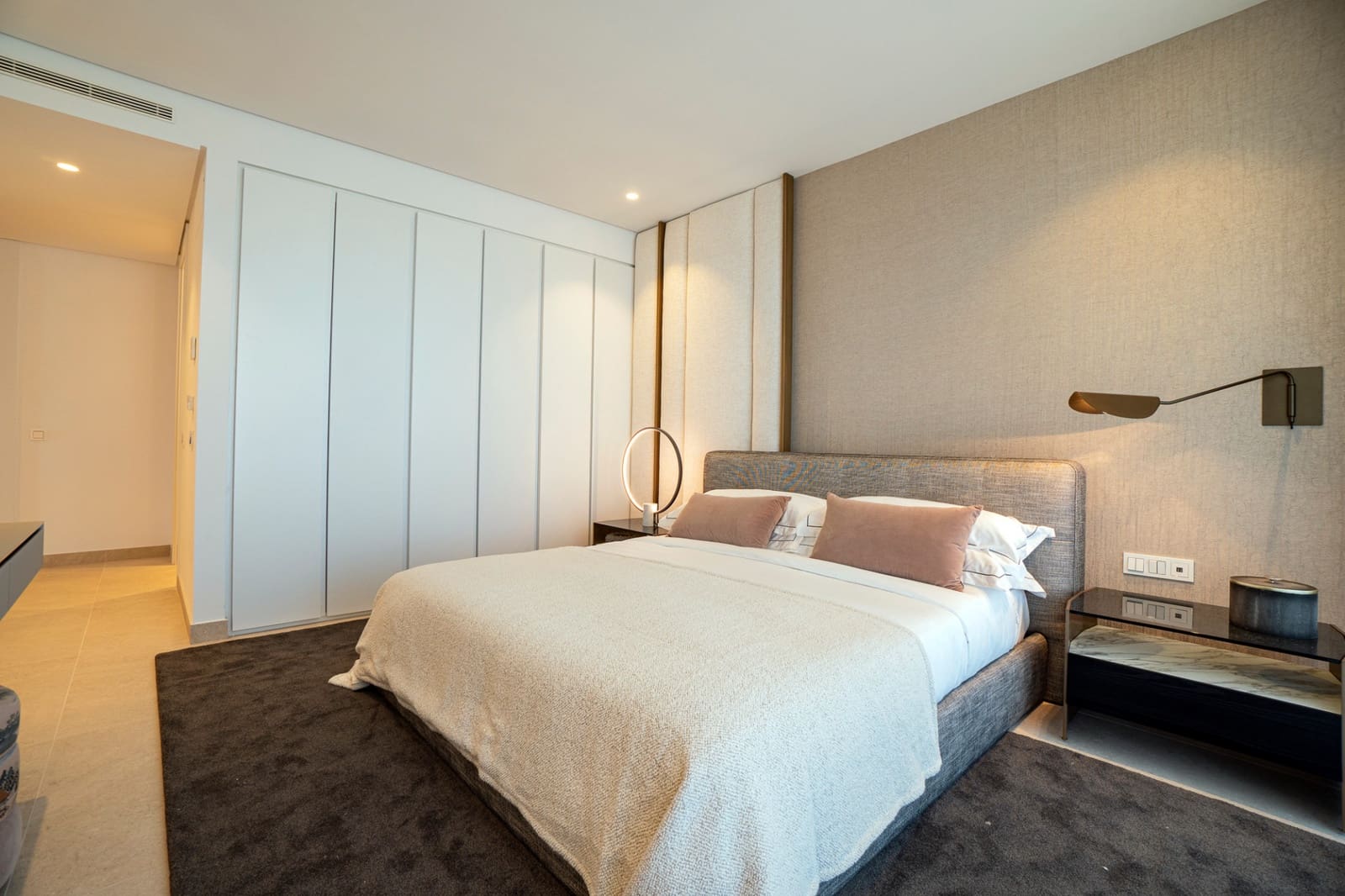 3 slaapkamer Appartement te koop in La Quinta met zwembad garage - € 1.199.000 (Ref: 7264293)