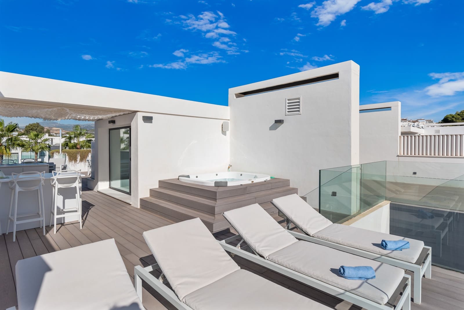 6 soveværelse Byhus til salg i Estepona med swimmingpool garage - € 3.300.000 (Ref: 7280190)