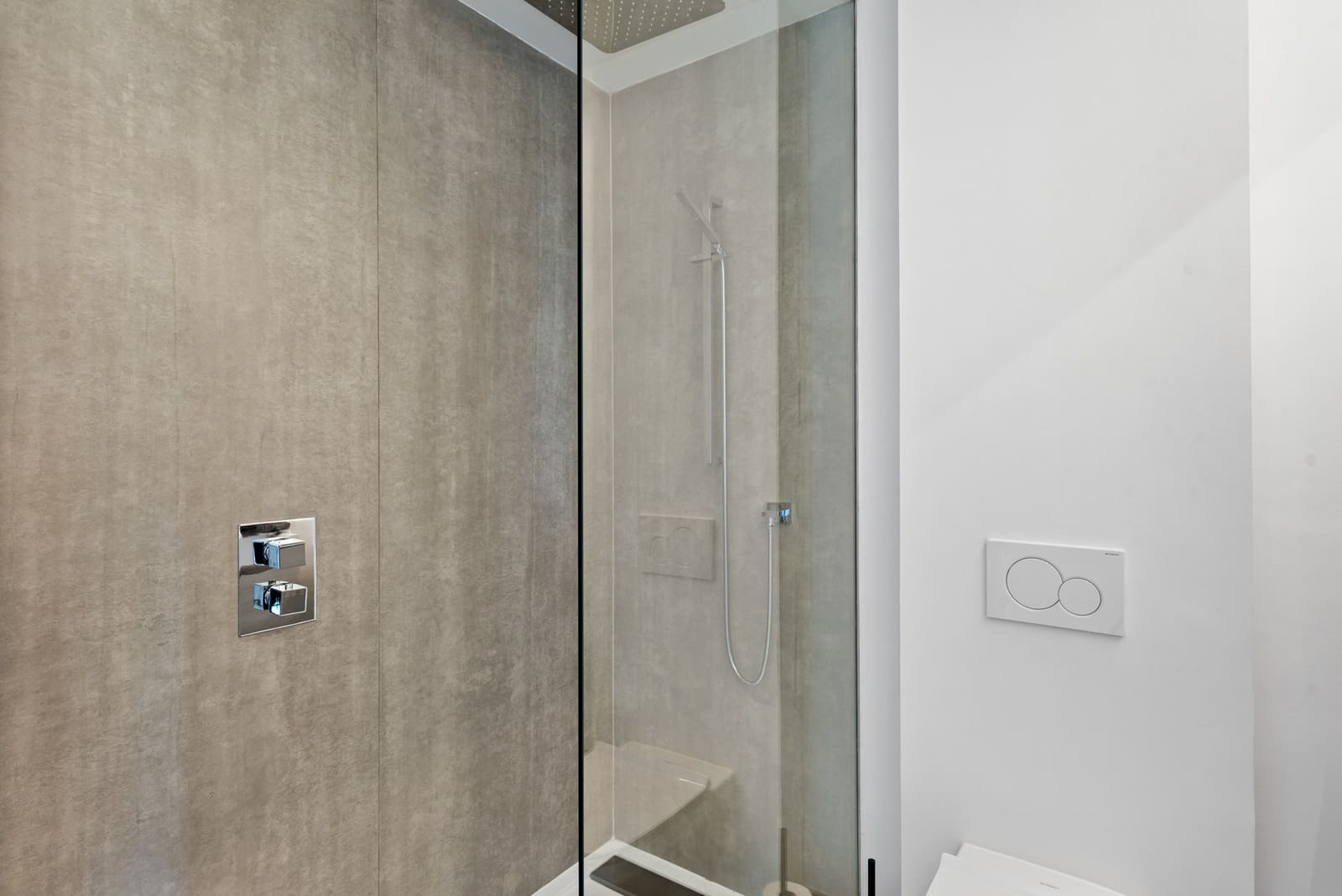 6 soveværelse Byhus til salg i Estepona med swimmingpool garage - € 3.300.000 (Ref: 7280190)