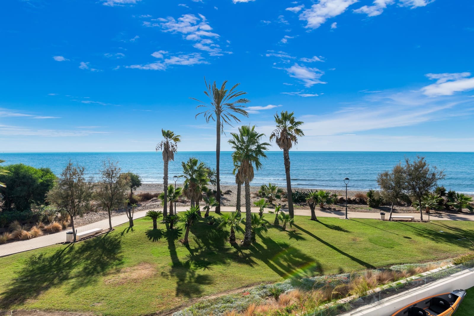 6 soveværelse Byhus til salg i Estepona med swimmingpool garage - € 3.300.000 (Ref: 7280190)