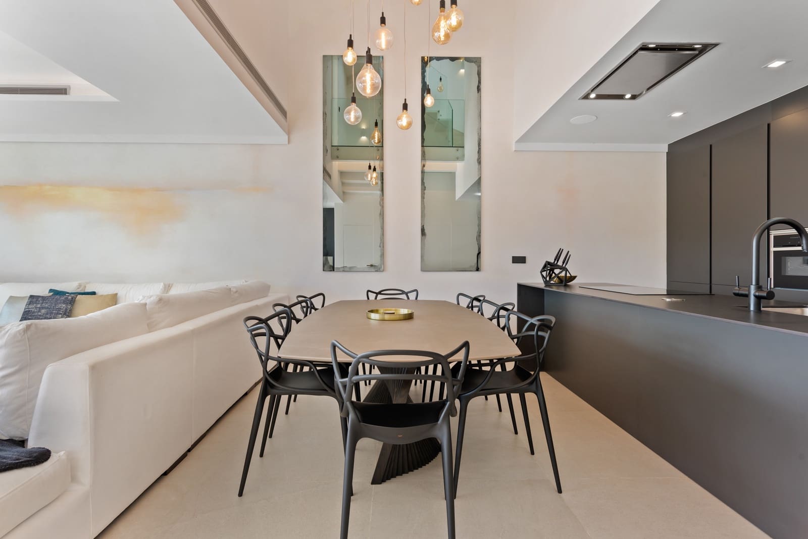 6 soveværelse Byhus til salg i Estepona med swimmingpool garage - € 3.300.000 (Ref: 7280190)