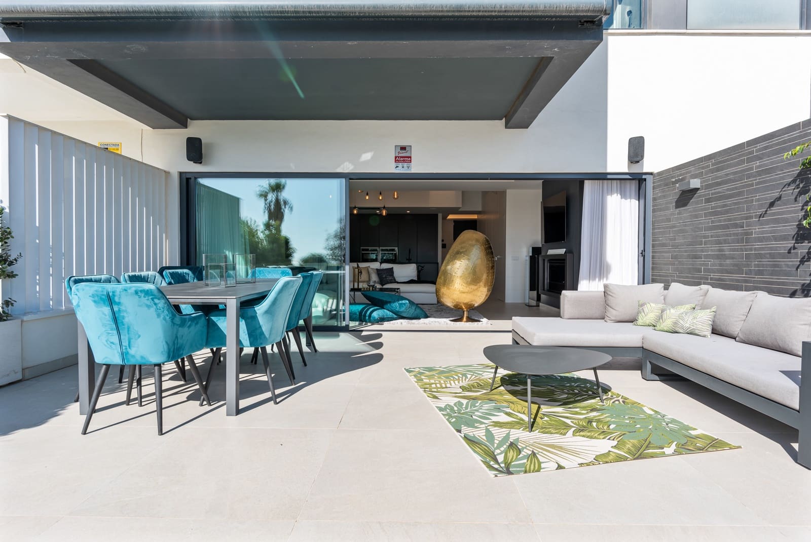 6 soveværelse Byhus til salg i Estepona med swimmingpool garage - € 3.300.000 (Ref: 7280190)