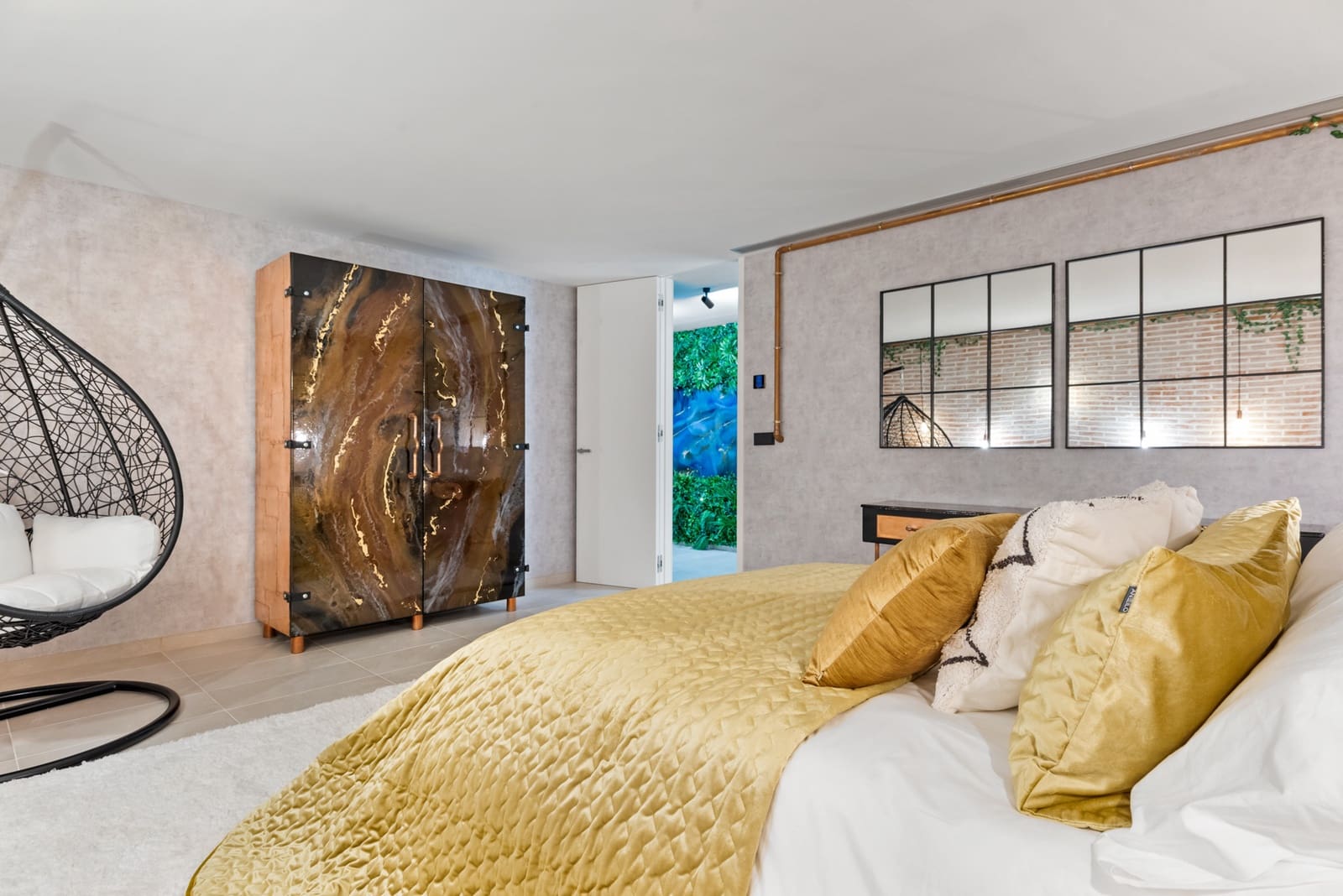 6 soveværelse Byhus til salg i Estepona med swimmingpool garage - € 3.300.000 (Ref: 7280190)