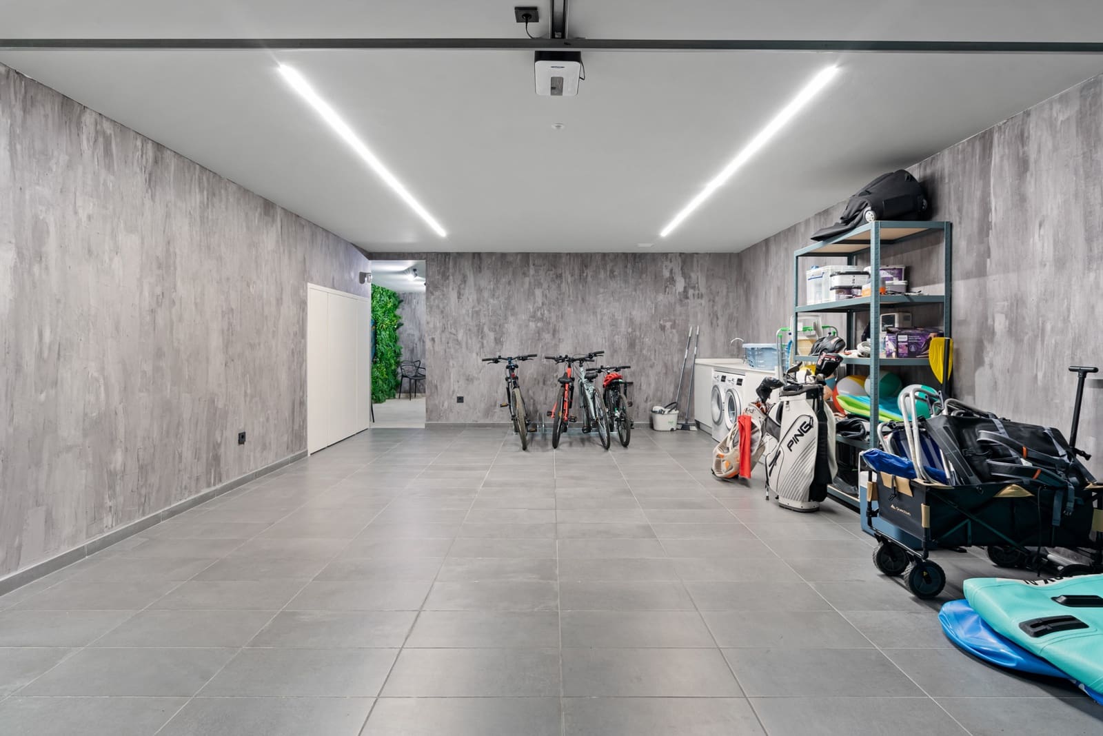 6 soveværelse Byhus til salg i Estepona med swimmingpool garage - € 3.300.000 (Ref: 7280190)