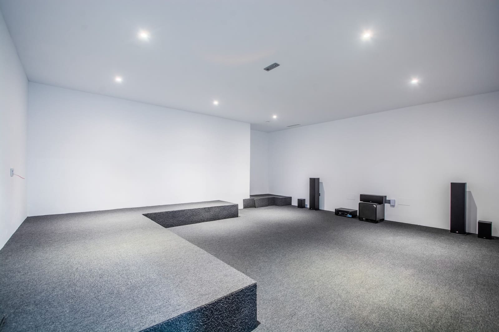 7 bedroom Villa for sale in Marbella with pool garage - € 2,950,000 (Ref: 7295129)