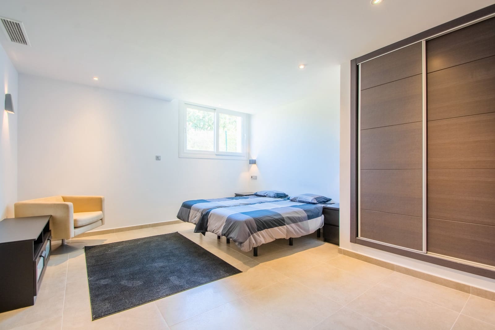 7 bedroom Villa for sale in Marbella with pool garage - € 2,950,000 (Ref: 7295129)