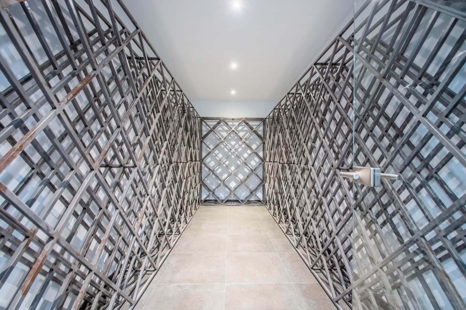 7 bedroom Villa for sale in Marbella with pool garage - € 2,950,000 (Ref: 7295129)