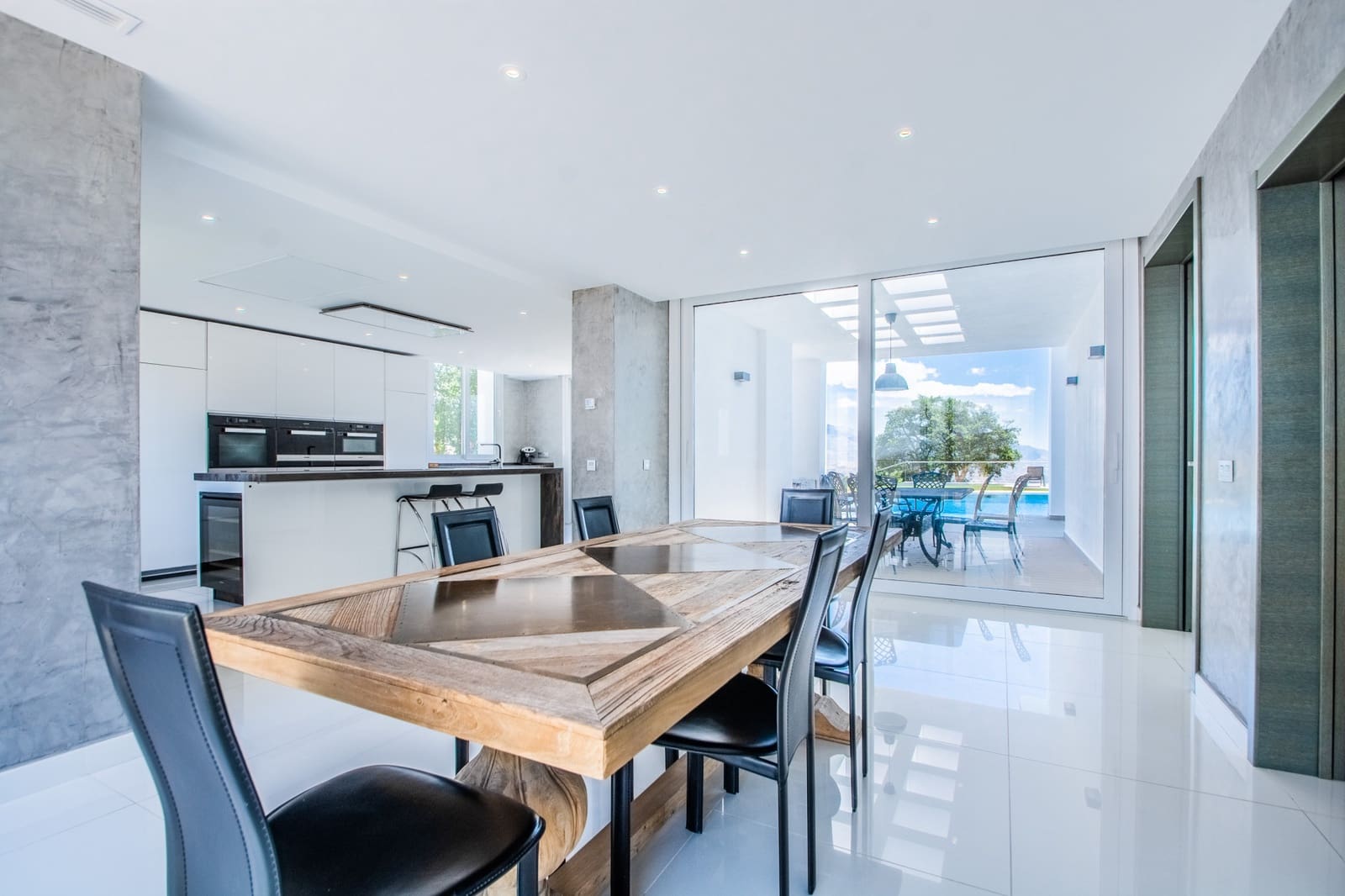 7 soverom Villa til salgs i Marbella med svømmebasseng garasje - € 2 950 000 (Ref: 7295129)