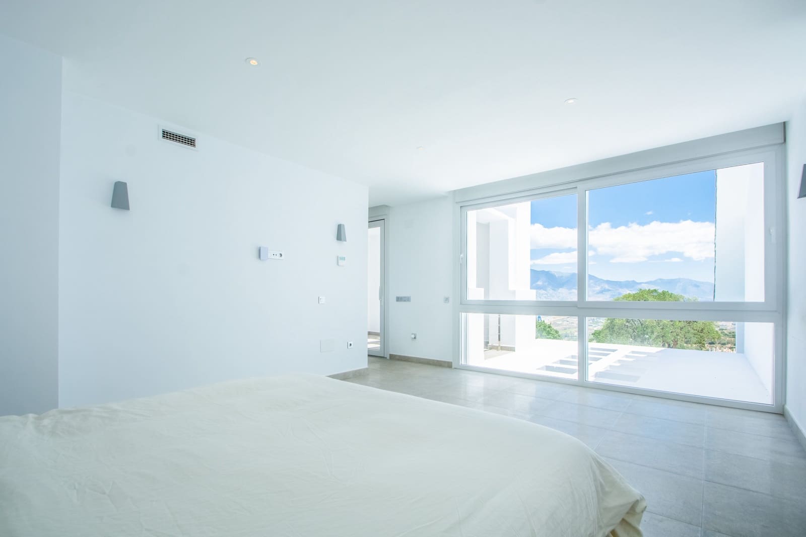 7 soverom Villa til salgs i Marbella med svømmebasseng garasje - € 2 950 000 (Ref: 7295129)