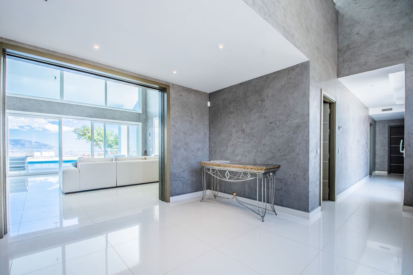 7 soverom Villa til salgs i Marbella med svømmebasseng garasje - € 2 950 000 (Ref: 7295129)