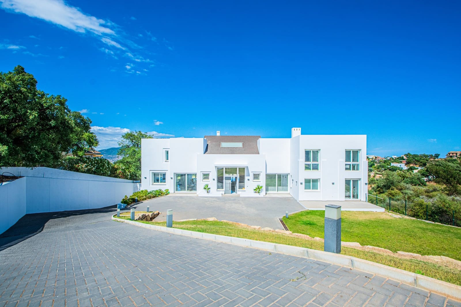 7 soverom Villa til salgs i Marbella med svømmebasseng garasje - € 2 950 000 (Ref: 7295129)