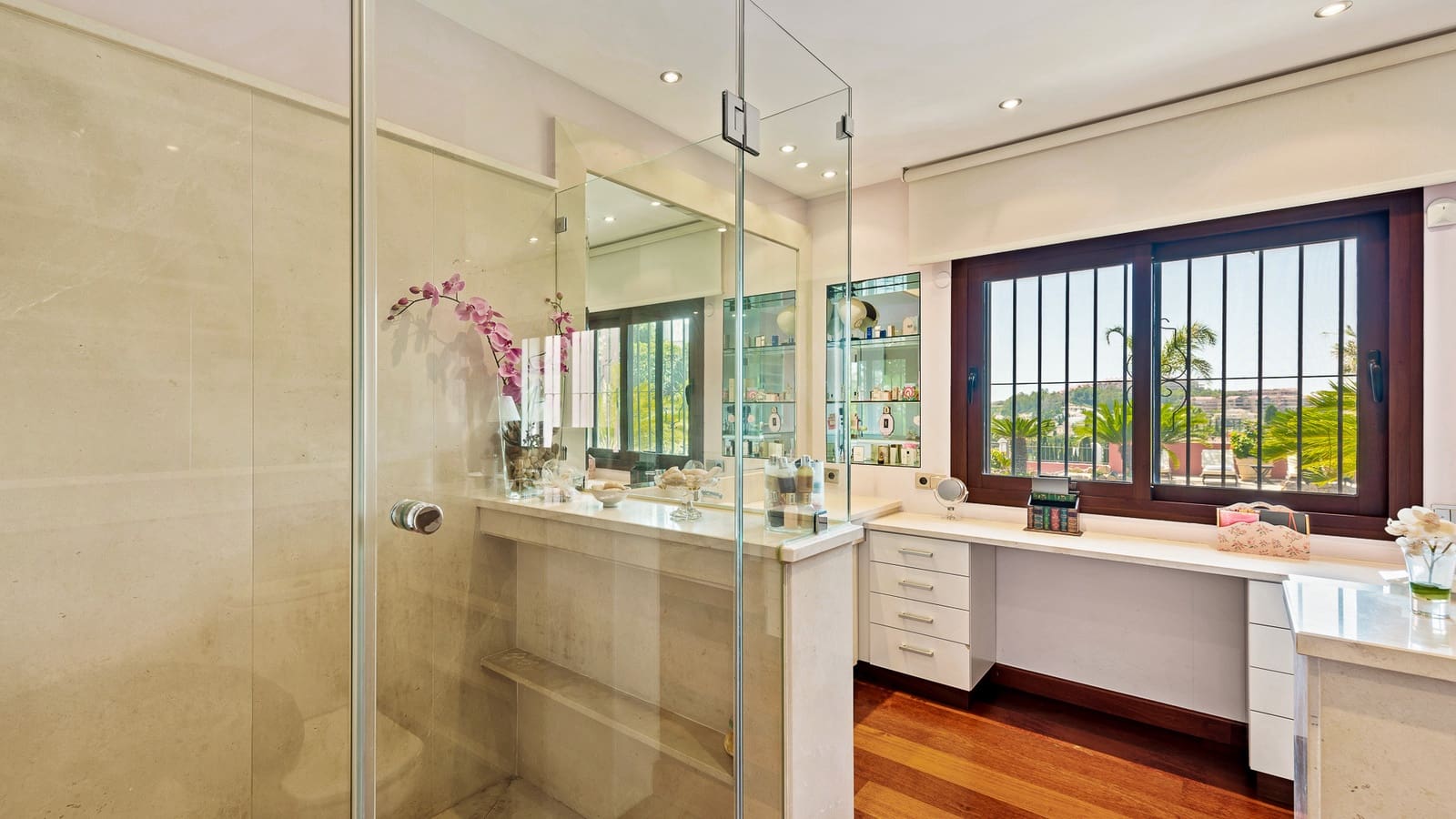 5 bedroom Villa for sale in Nueva Andalucia with pool garage - € 3,190,000 (Ref: 7367496)