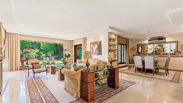 5 bedroom Villa for sale in Nueva Andalucia, Marbella with pool garage - € 3,190,000 (Ref: 7367496)