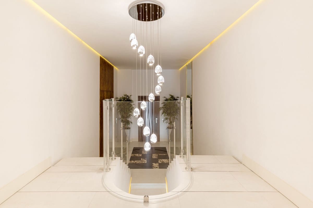 3 soveværelse Lejlighed til salg i Puerto Banus med swimmingpool garage - € 2.200.000 (Ref: 7438083)