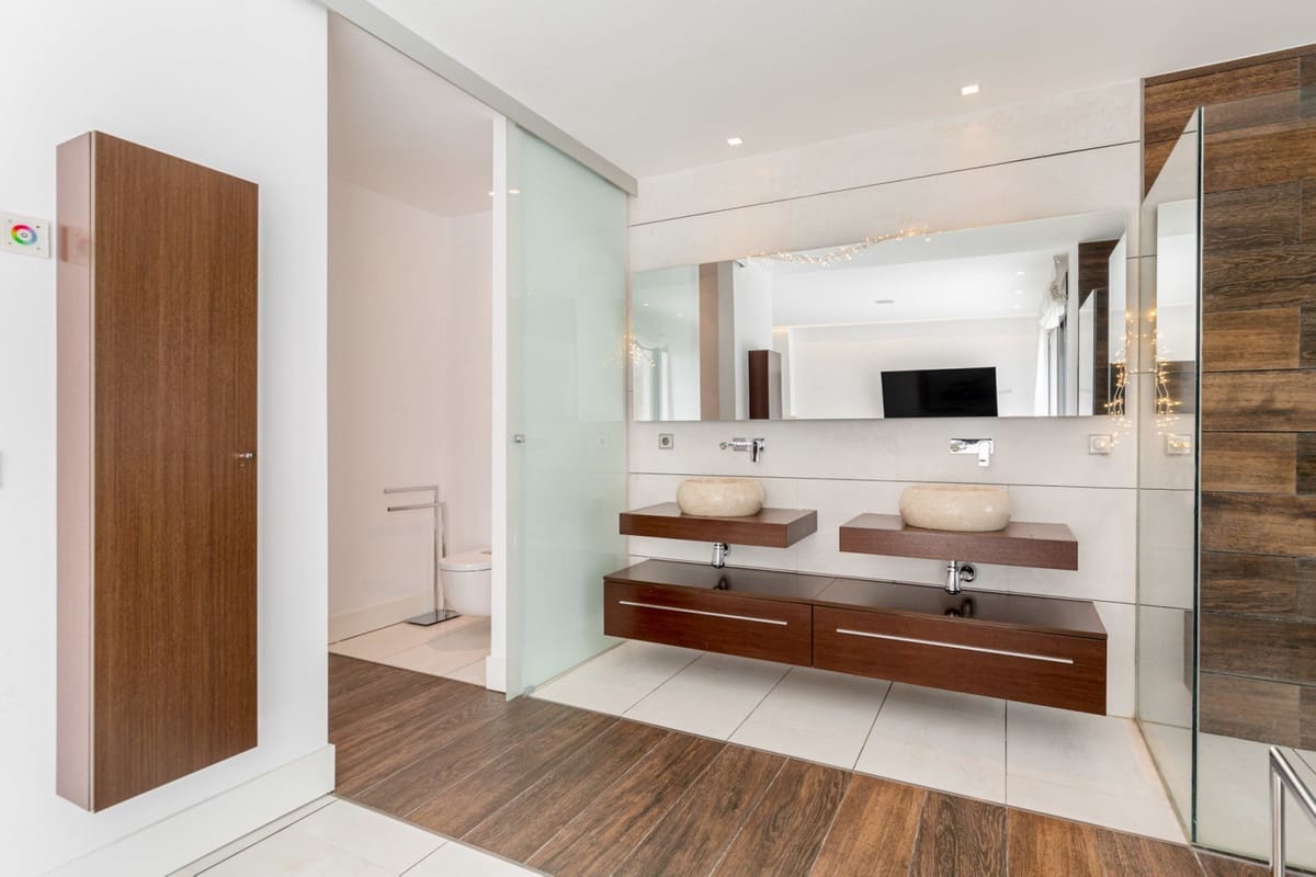 3 soveværelse Lejlighed til salg i Puerto Banus med swimmingpool garage - € 2.200.000 (Ref: 7438083)