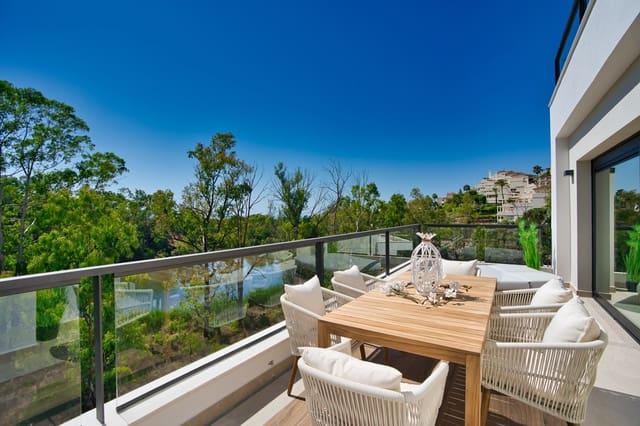 3 soveværelse Lejlighed til salg i Nueva Andalucia, Marbella med swimmingpool garage - € 950.000 (Ref: 7500781)