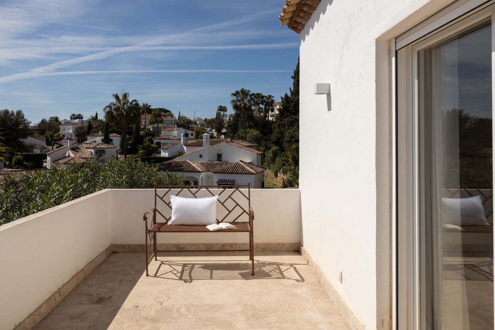 5 bedroom Villa for sale in Nueva Andalucia with pool garage - € 2,490,000 (Ref: 7621661)