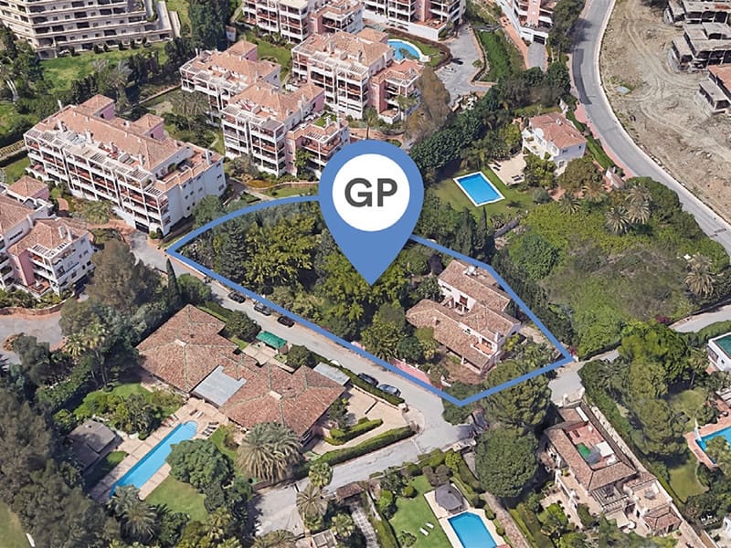 5 bedroom Villa for sale in Marbella with pool garage - € 8,950,000 (Ref: 7694879)