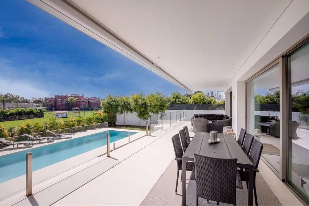4 soveværelse Villa til salg i Guadalmina med swimmingpool garage - € 2.950.000 (Ref: 7739444)