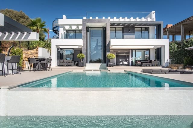 6 sovrum Villa till salu i Estepona med pool garage - 2 800 000 € (Ref: 7796272)