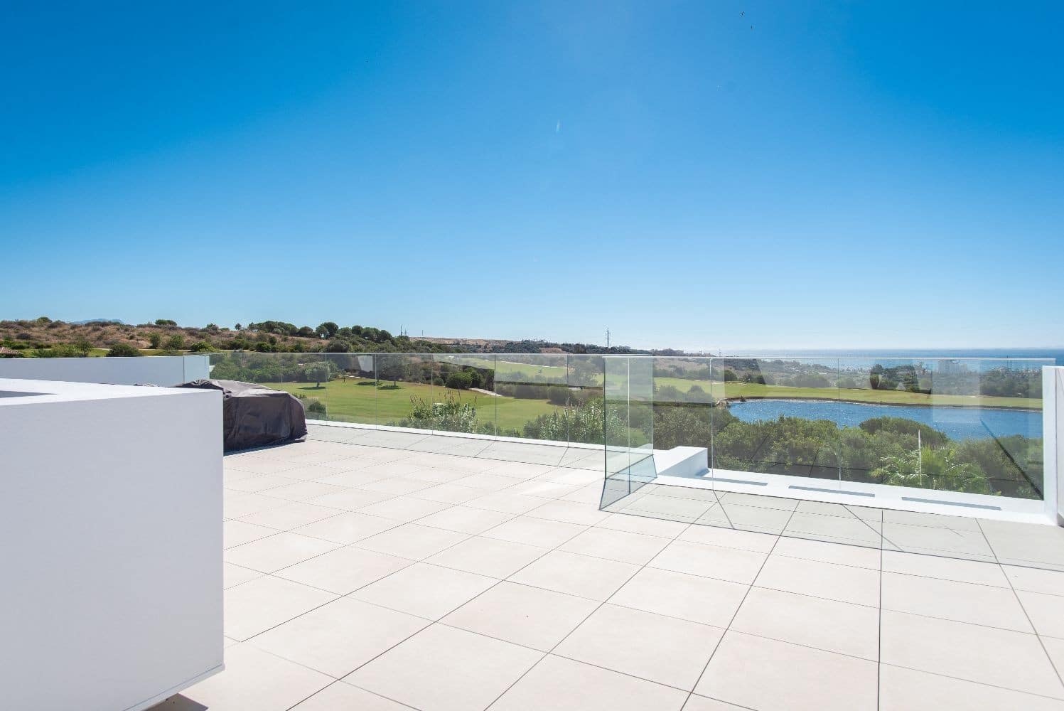 6 sovrum Villa till salu i Estepona med pool garage - 2 800 000 € (Ref: 7796272)