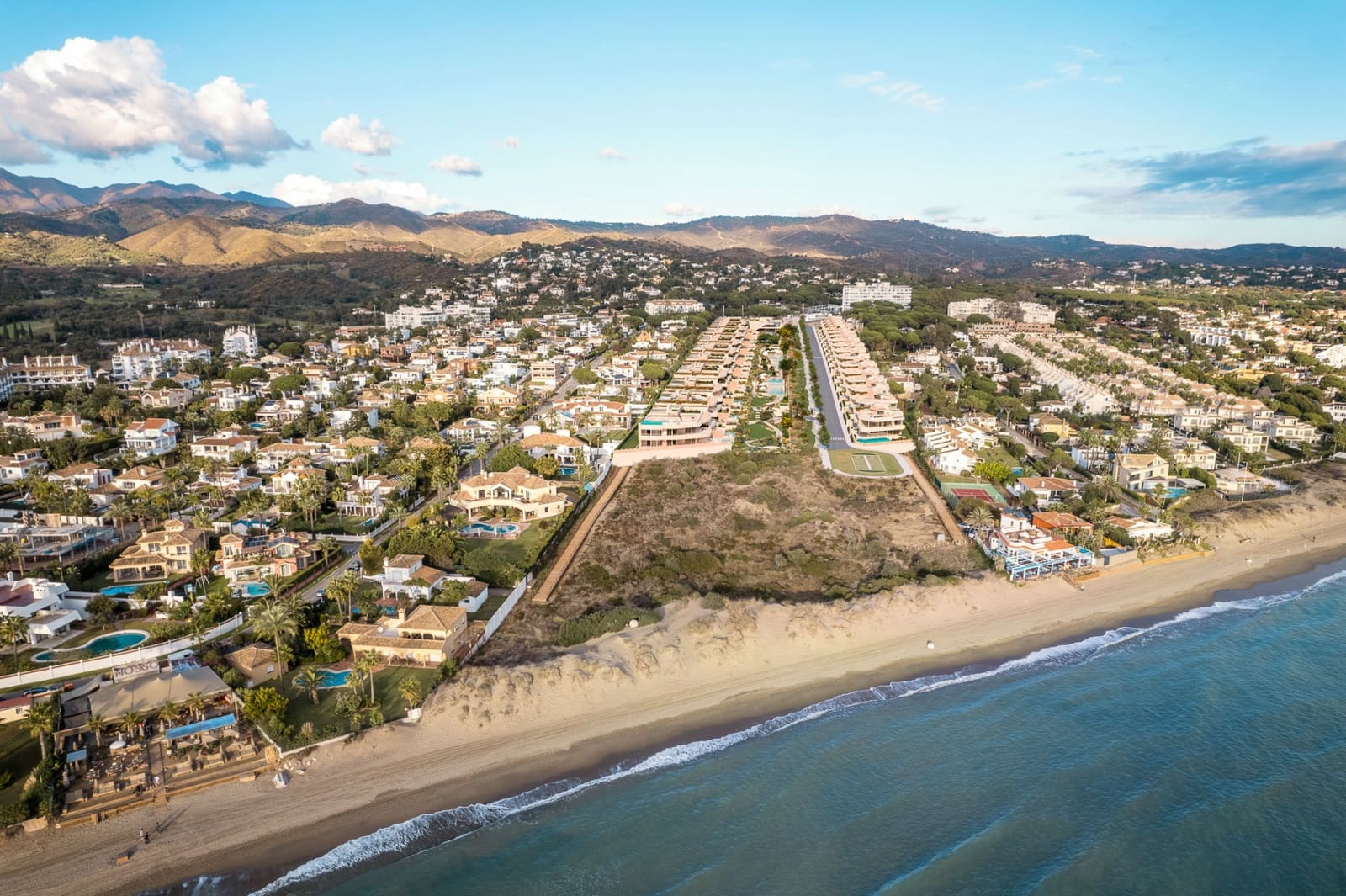 4 sypialnia Dom na sprzedaż w Marbella z basenem garażem - 5 200 000 € (Ref: 8209098)