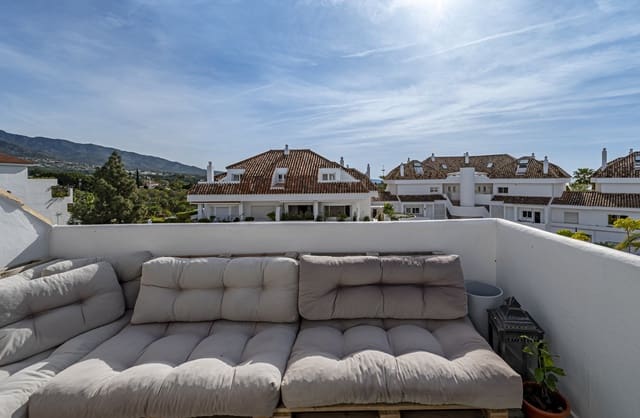 2 slaapkamer Penthouse te koop in Marbella met zwembad garage - € 650.000 (Ref: 8256008)
