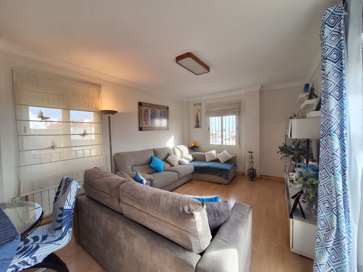 4 bedroom Penthouse for sale in Marbella with pool garage - € 598,000 (Ref: 8395538)