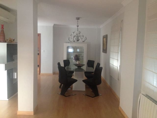 4 slaapkamer Penthouse te koop in Marbella met zwembad garage - € 598.000 (Ref: 8395538)