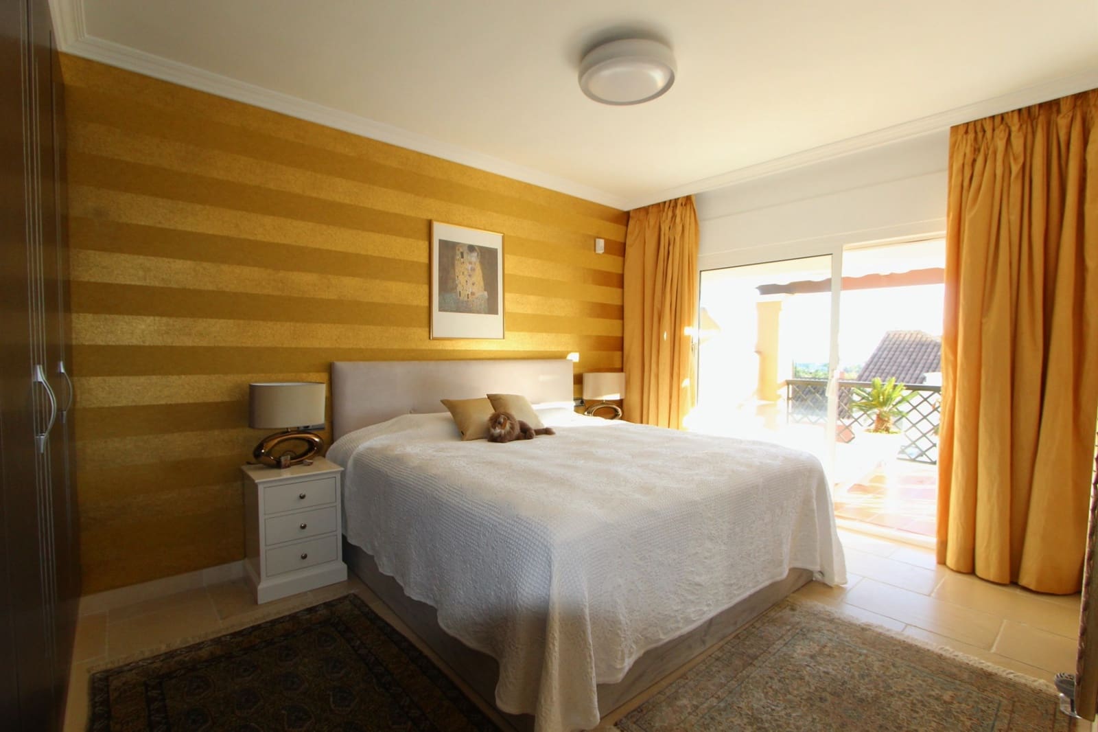 4 soveværelse Byhus til salg i Nueva Andalucia med swimmingpool garage - € 950.000 (Ref: 8738406)