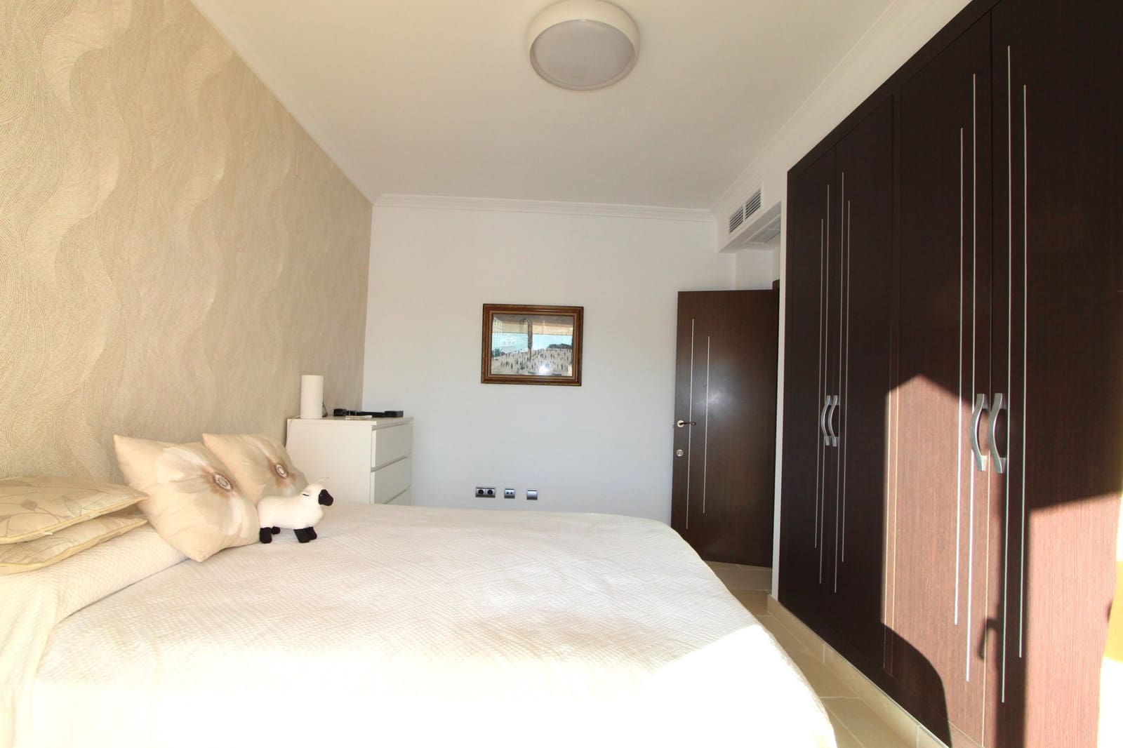 4 soveværelse Byhus til salg i Nueva Andalucia med swimmingpool garage - € 950.000 (Ref: 8738406)