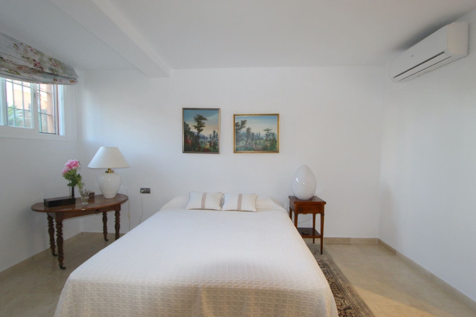 4 soveværelse Byhus til salg i Nueva Andalucia med swimmingpool garage - € 950.000 (Ref: 8738406)