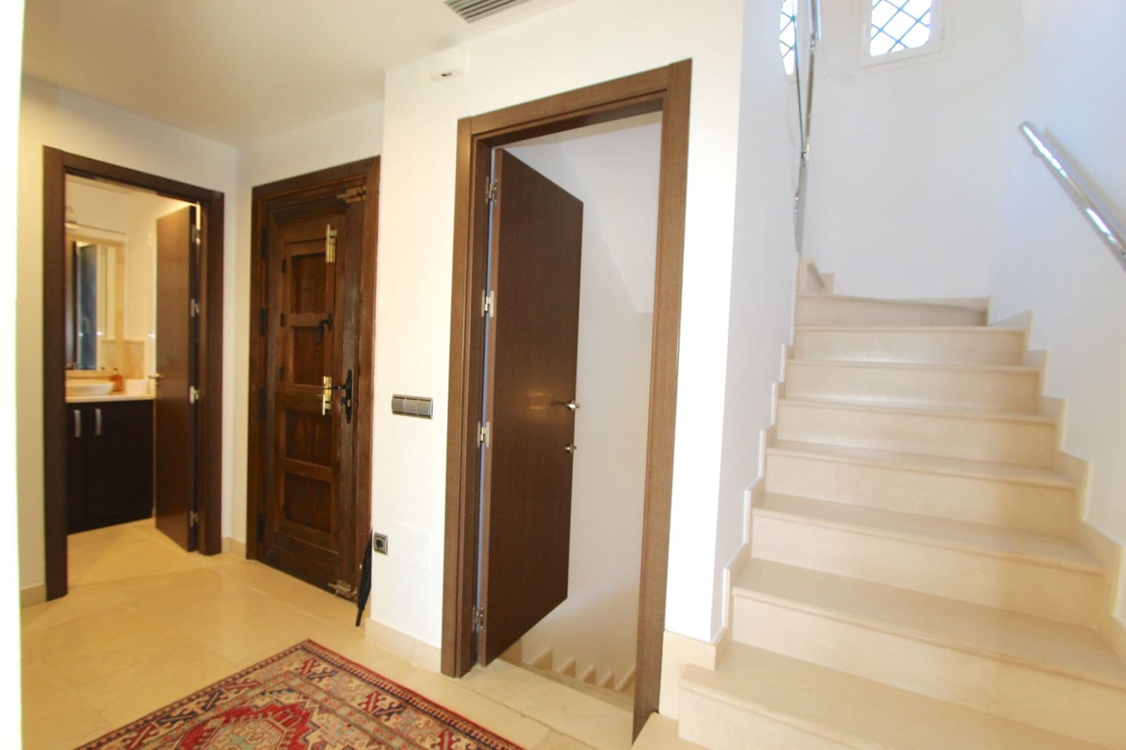 Casa de 4 habitaciones en Nueva Andalucia en venta con piscina garaje - 950.000 € (Ref: 8738406)