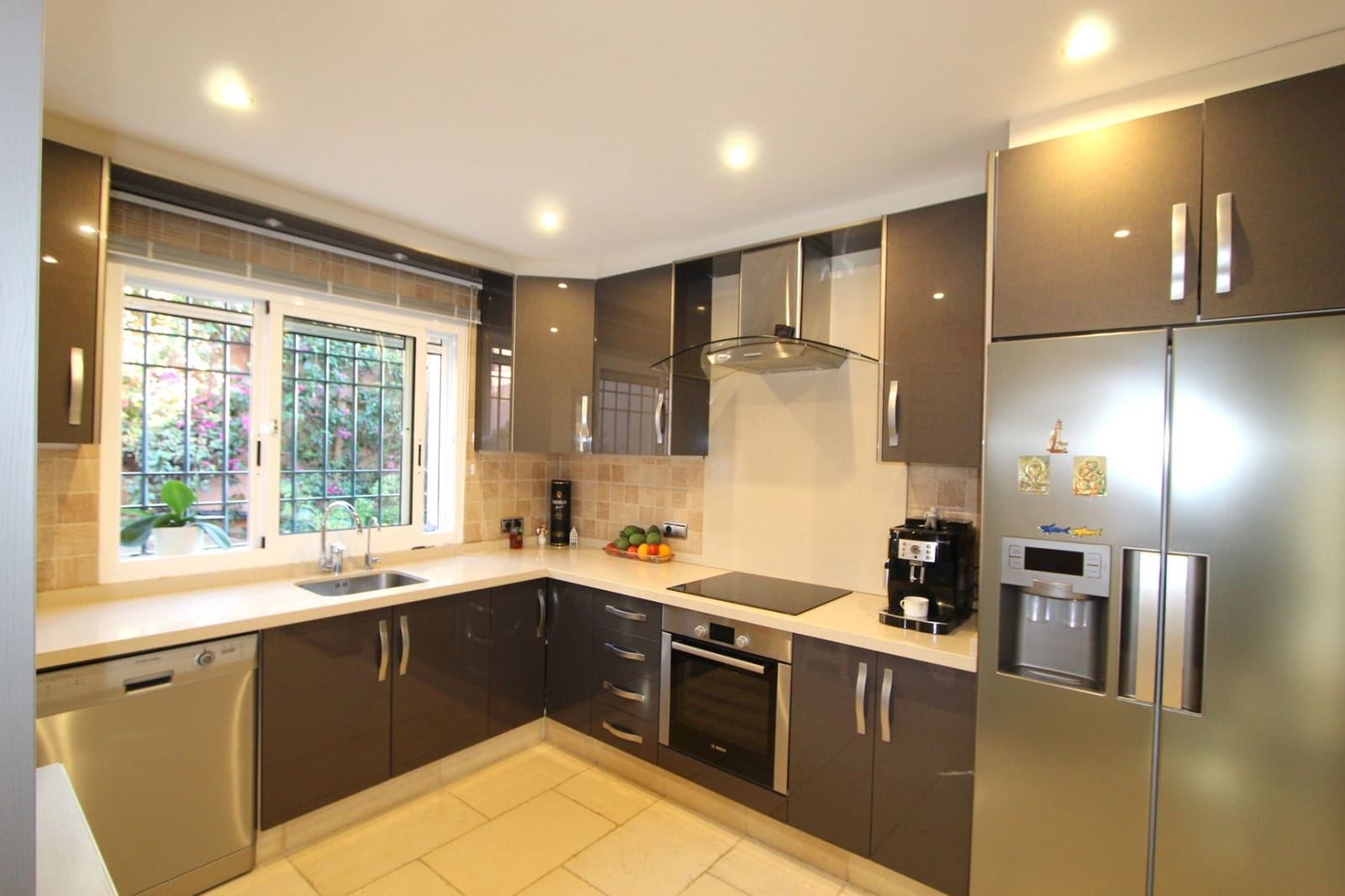 Casa de 4 habitaciones en Nueva Andalucia en venta con piscina garaje - 950.000 € (Ref: 8738406)