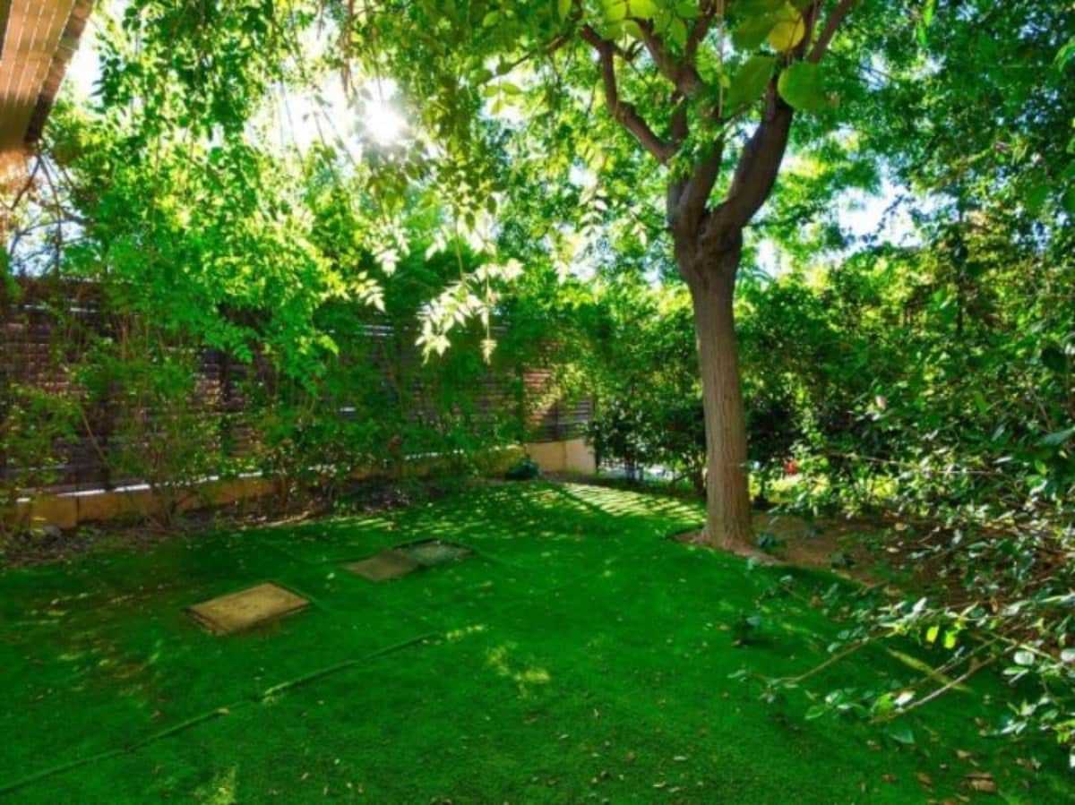 3 soverom Kjedet enebolig til salgs i Riviera del Sol med svømmebasseng garasje - € 685 000 (Ref: 8738412)