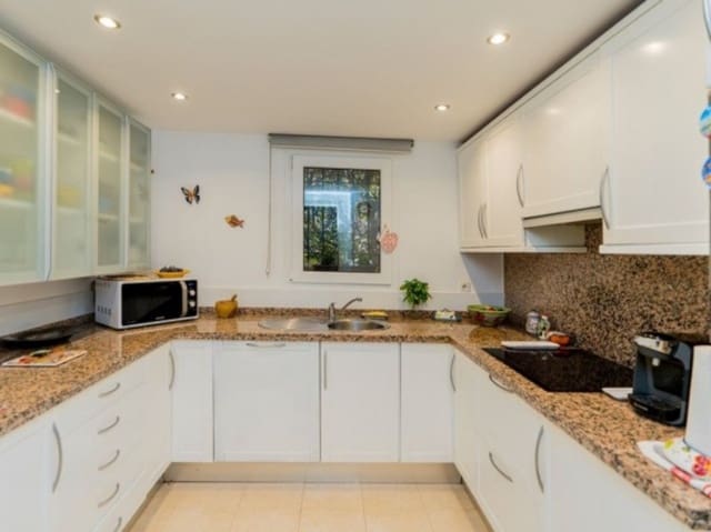3 makuuhuone Paritalo myytävänä paikassa Riviera del Sol, Mijas mukana uima-altaan 
autotalli - 685 000 € (Ref: 8738412)