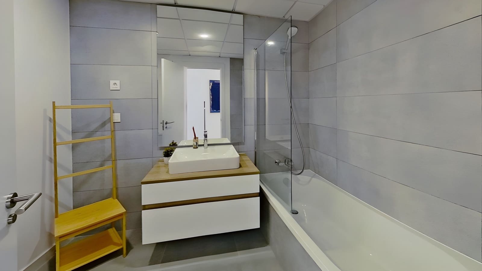 3 chambre Penthouse à vendre à Estepona avec piscine garage - 629 000 € (Ref: 8738417)