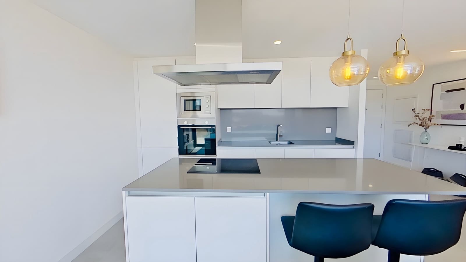 3 chambre Penthouse à vendre à Estepona avec piscine garage - 629 000 € (Ref: 8738417)