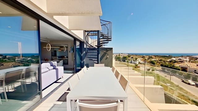 3 soveværelse Penthouse til salg i Estepona med swimmingpool garage - € 629.000 (Ref: 8738417)