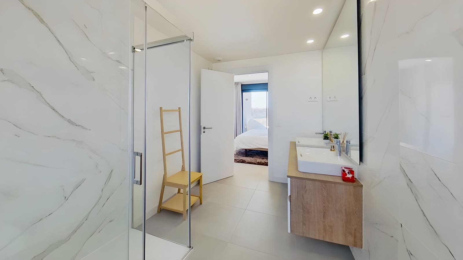 3 chambre Penthouse à vendre à Estepona avec piscine garage - 629 000 € (Ref: 8738417)