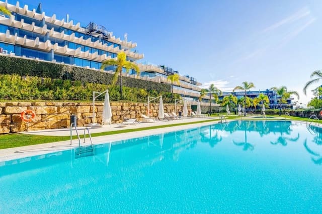 3 soveværelse Penthouse til salg i Estepona med swimmingpool garage - € 629.000 (Ref: 8738417)