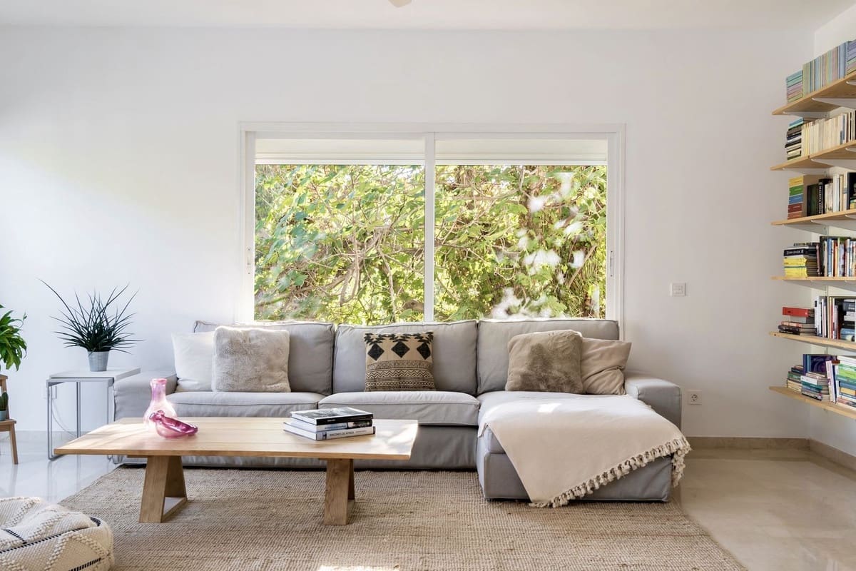 4 soveværelse Byhus til salg i La Quinta med garage - € 945.000 (Ref: 8738421)